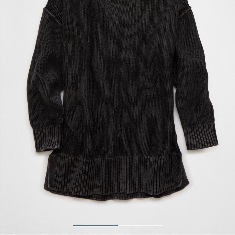 American Eagle Long Black Sweater